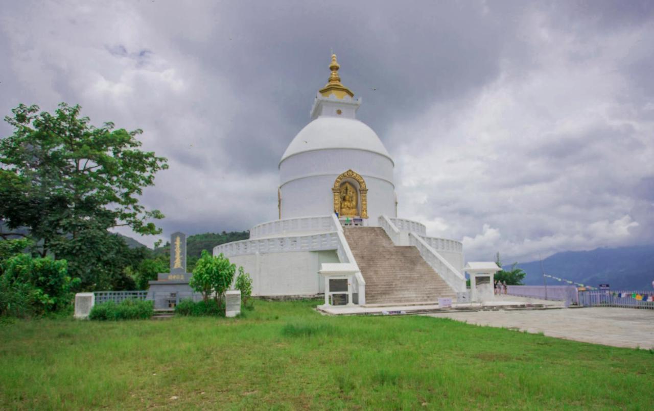 Grand Shivalaya Hotel And Restro Pokhara Esterno foto